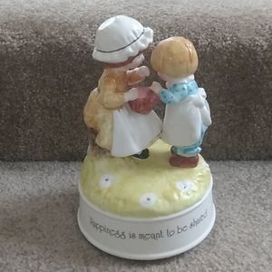 Holly Hobbie music box